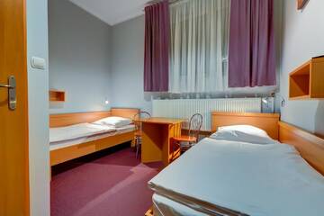 Фото номера Двухместный номер с 2 отдельными кроватями Хостелы Hostel Evotel г. Зелонка 4